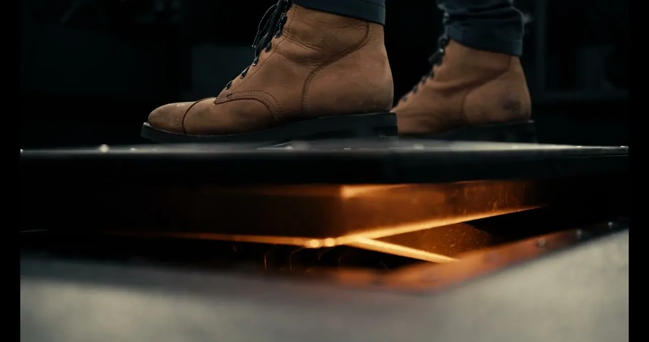 Capture turntable platform used for prop and subject scanning